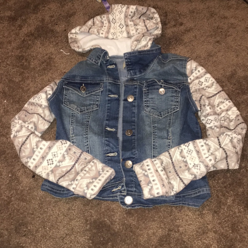 Jean jacket with patterned sleeves and hood